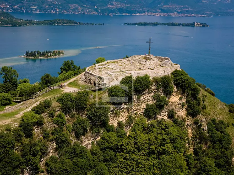 Immagine 22 di Villa in vendita  in Via dei Narcisi a Manerba Del Garda