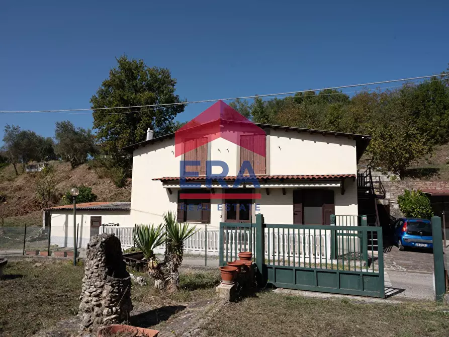 Immagine 1 di Villa in vendita  in Contrada Nocchitella a Subiaco