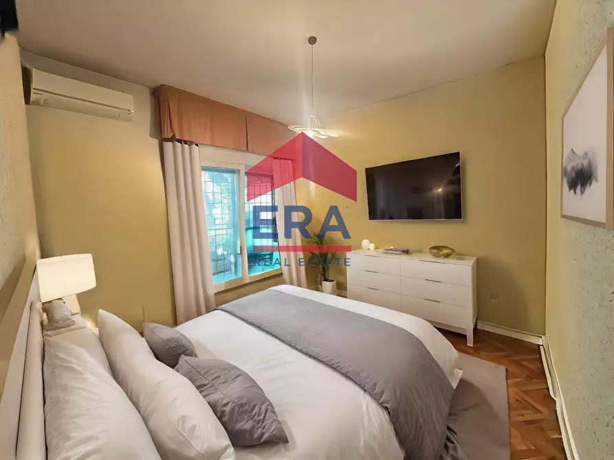 Immagine 20 di Appartamento in vendita  in Viale Della Tecnica a Roma