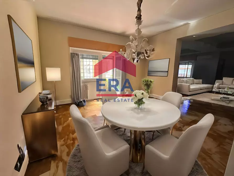 Immagine 21 di Appartamento in vendita  in Viale Della Tecnica a Roma