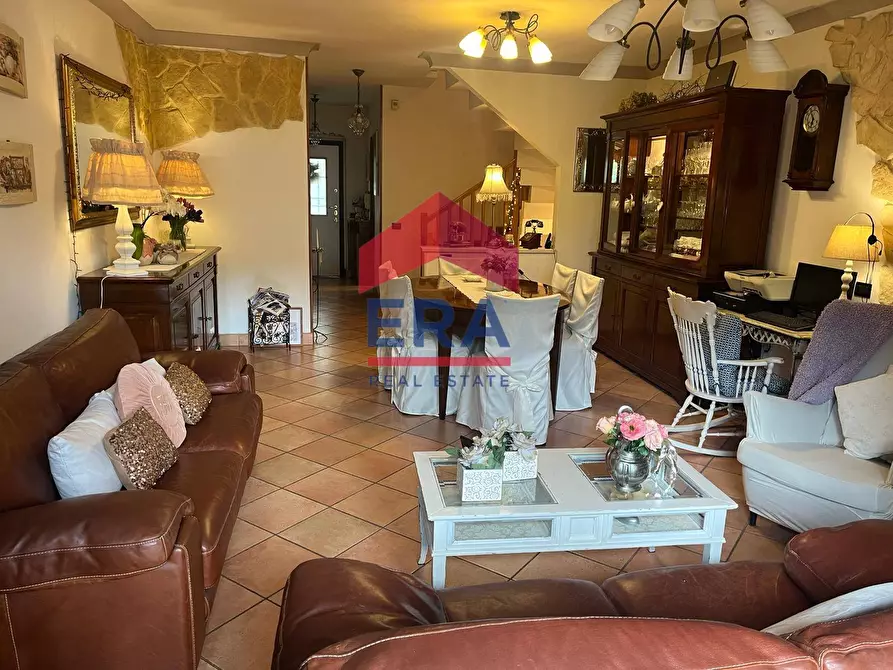 Immagine 10 di Appartamento in vendita  in Via Tina Modotti a Roma