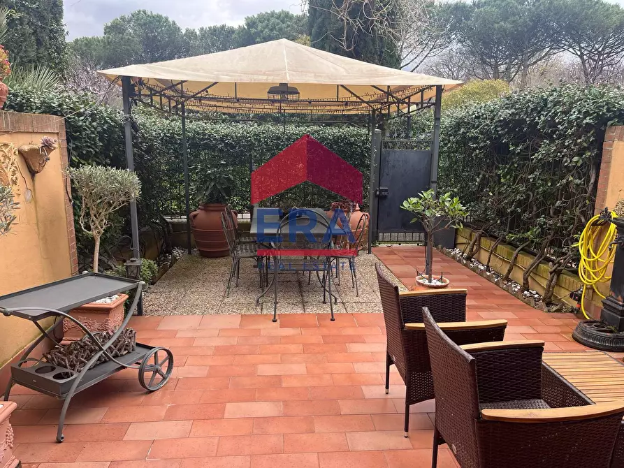 Immagine 12 di Appartamento in vendita  in Via Tina Modotti a Roma