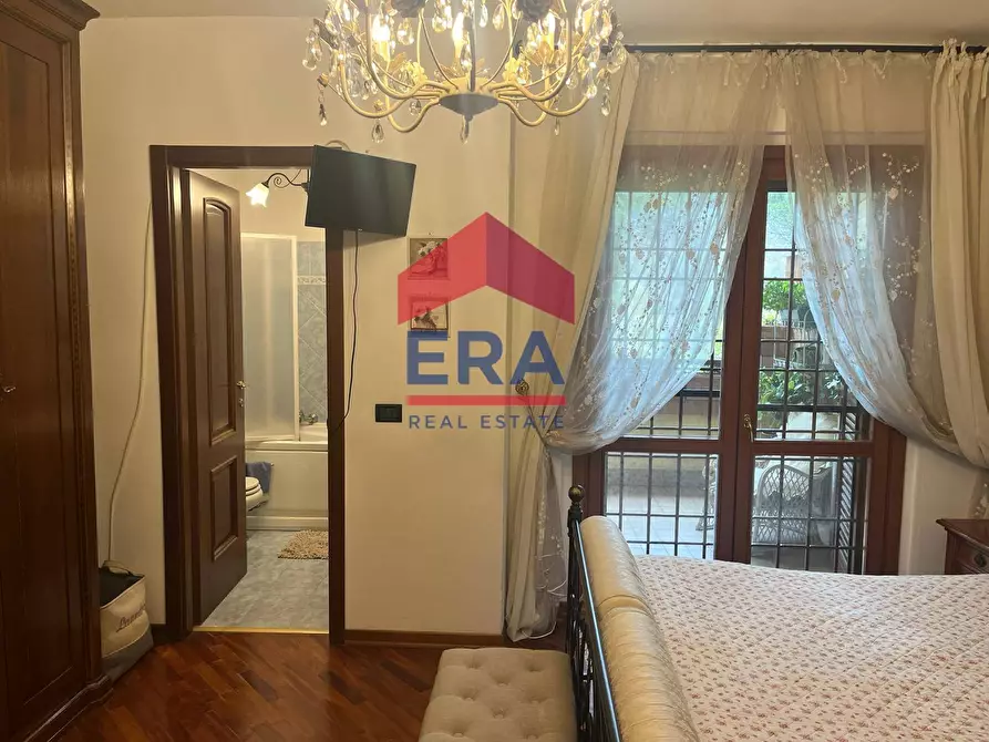 Immagine 27 di Appartamento in vendita  in Via Tina Modotti a Roma