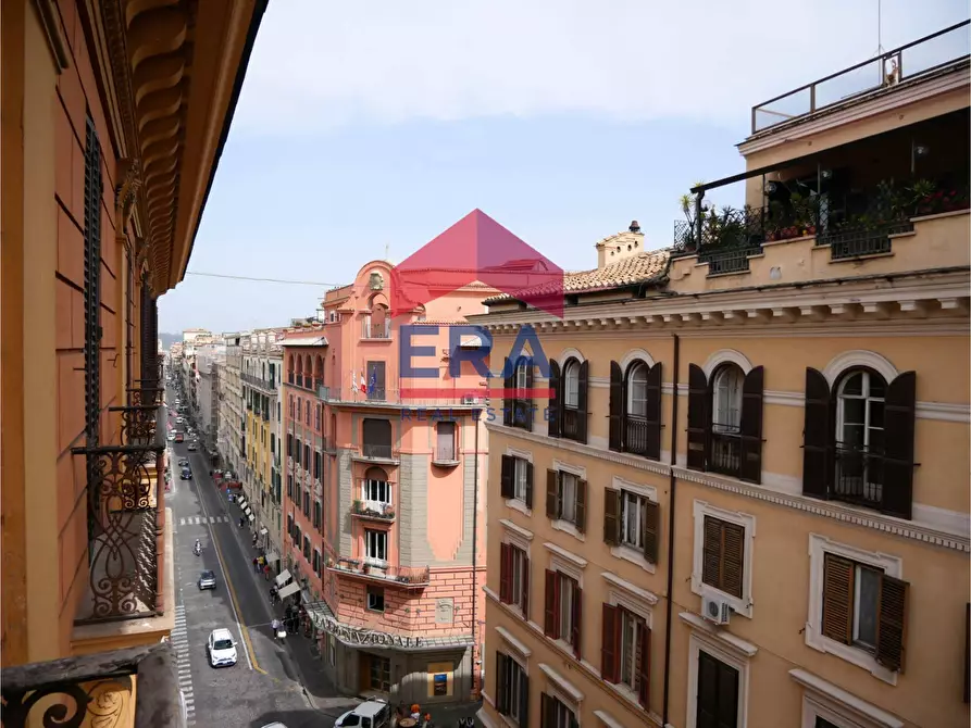 Immagine 1 di Appartamento in vendita  in Via Agostino Depretis a Roma