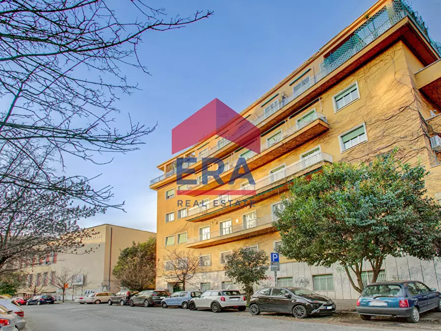 Immagine 4 di Appartamento in vendita  in Via Asmara a Roma