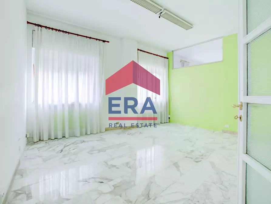 Immagine 9 di Appartamento in vendita  in Via Asmara a Roma