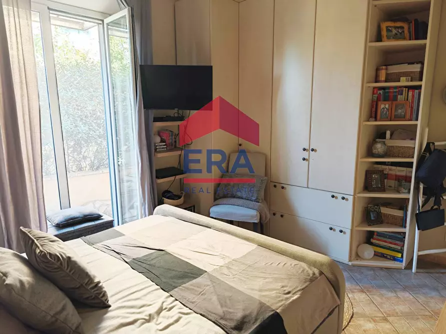 Immagine 20 di Appartamento in vendita  in Via Delle Pernici a Roma