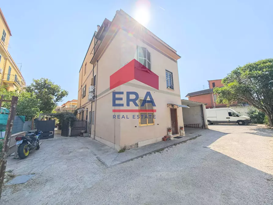 Immagine 26 di Appartamento in vendita  in Via Delle Pernici a Roma