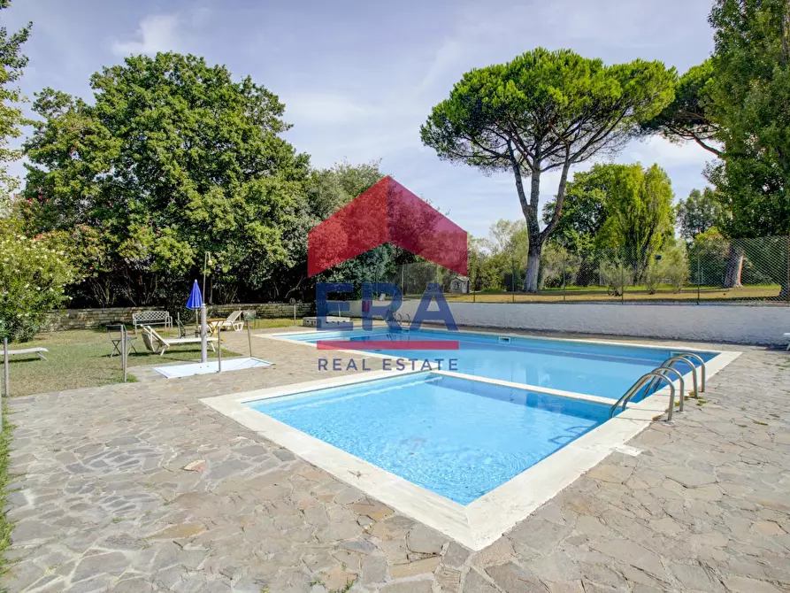 Immagine 21 di Villetta a schiera in vendita  in Via Tespi a Roma