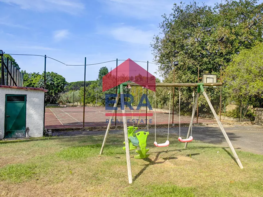 Immagine 22 di Villetta a schiera in vendita  in Via Tespi a Roma