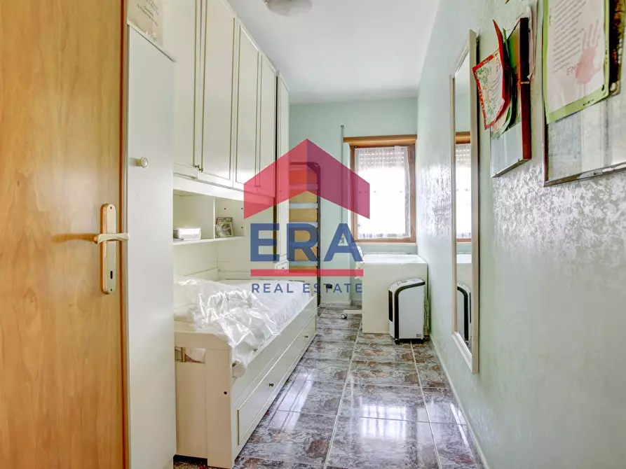 Immagine 12 di Casa bifamiliare in vendita  in Via Treviso a Pomezia