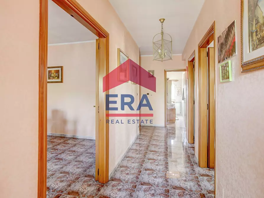 Immagine 4 di Casa bifamiliare in vendita  in Via Treviso a Pomezia