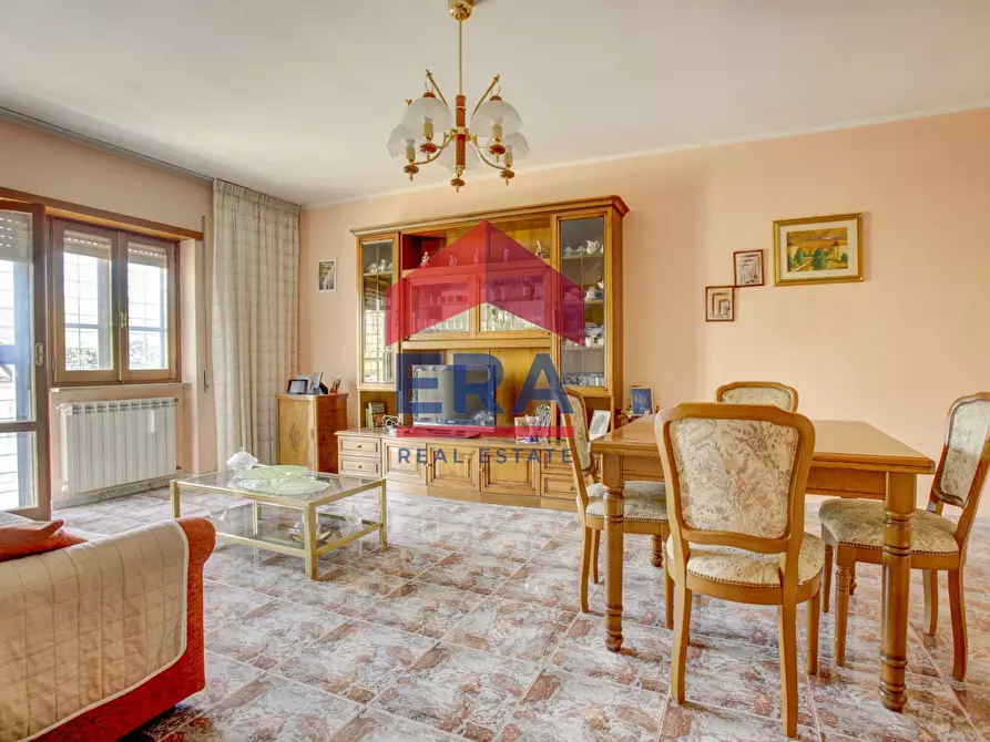 Immagine 5 di Casa bifamiliare in vendita  in Via Treviso a Pomezia