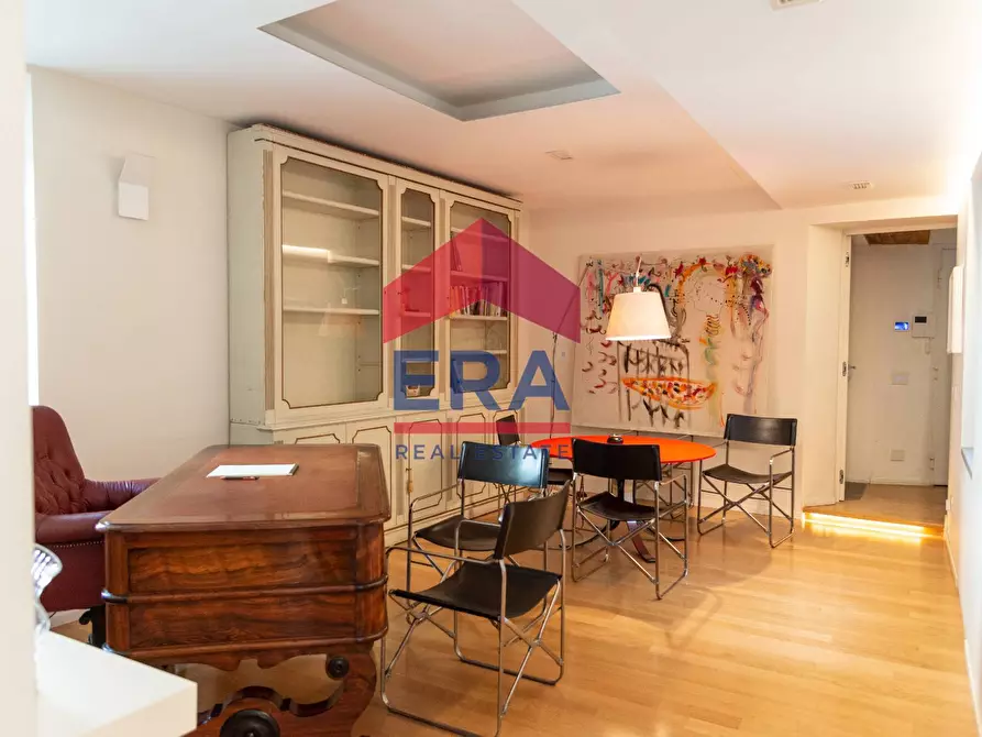 Immagine 23 di Attico in vendita  in Via Del Moro a Roma