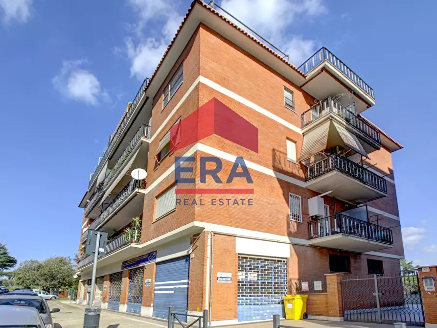 Immagine 17 di Appartamento in vendita  in Viale Manzoni a Pomezia