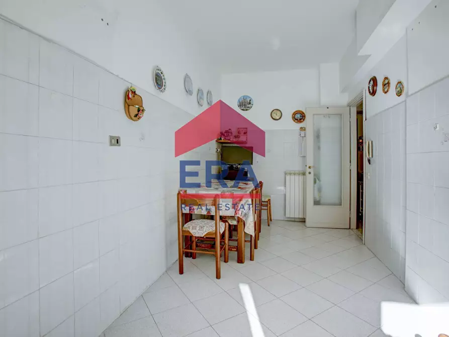 Immagine 8 di Appartamento in vendita  in Viale Manzoni a Pomezia