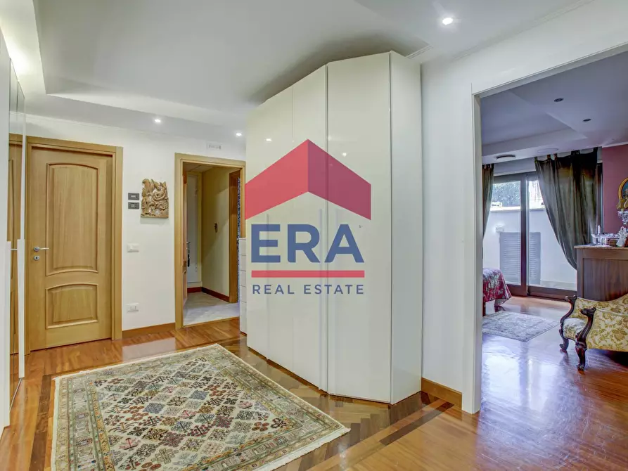 Immagine 26 di Villa in vendita  in Via Di Trigoria a Roma