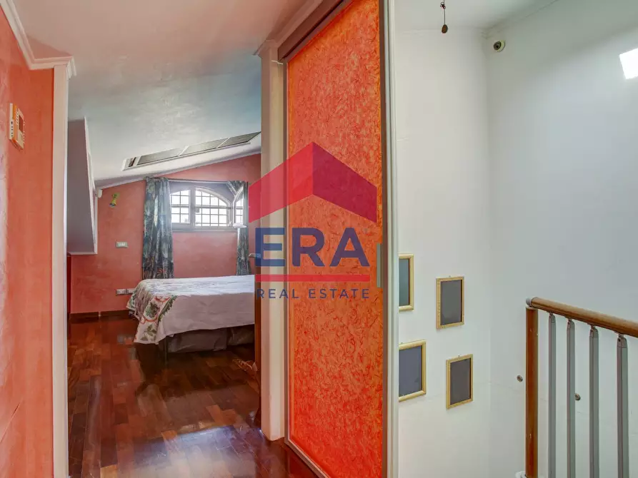 Immagine 30 di Villa in vendita  in Via Di Trigoria a Roma