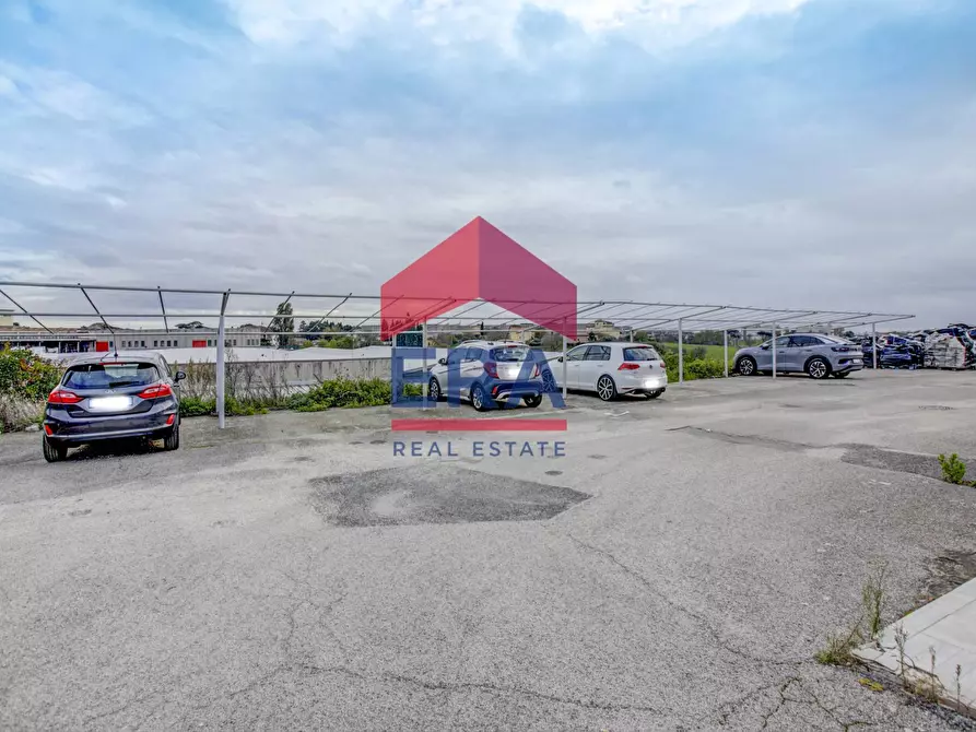 Immagine 8 di Capannone industriale in vendita  in Via delle Albicocche a Pomezia