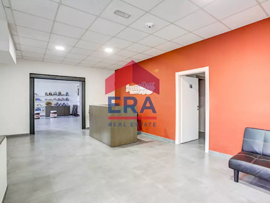 Immagine 9 di Capannone industriale in vendita  in Via delle Albicocche a Pomezia