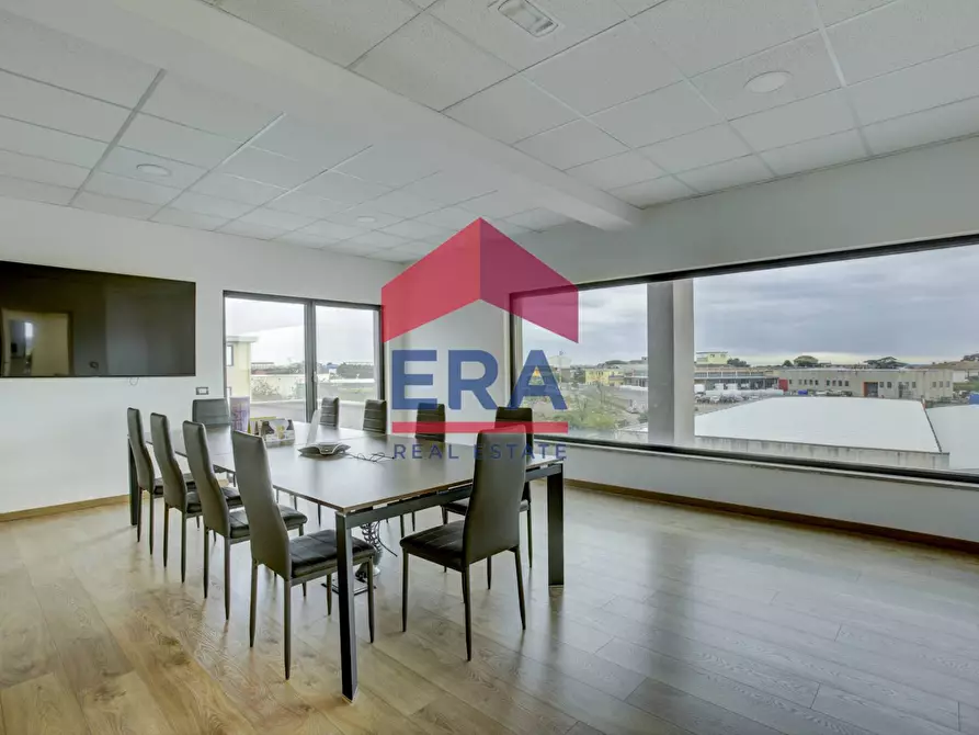 Immagine 12 di Capannone industriale in vendita  in Via delle Albicocche a Pomezia