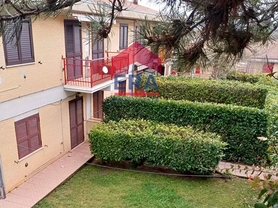 Immagine 1 di Appartamento in vendita  in Via Cadore a Sante Marie