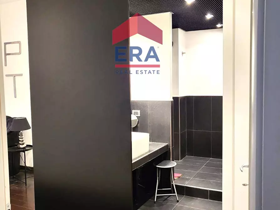 Immagine 25 di Appartamento in vendita  in Piazza Dei Navigatori a Roma