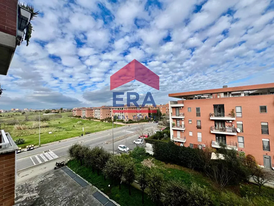 Immagine 21 di Appartamento in vendita  in Viale Cesco Baseggio a Roma