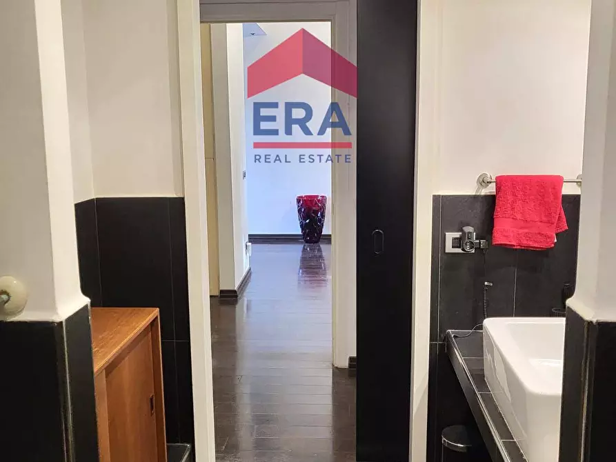 Immagine 28 di Appartamento in vendita  in Piazza Dei Navigatori a Roma