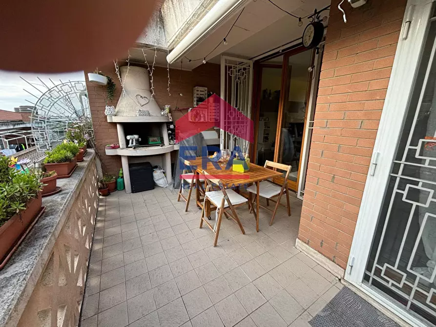 Immagine 25 di Appartamento in vendita  in Via Diego Valeri a Roma