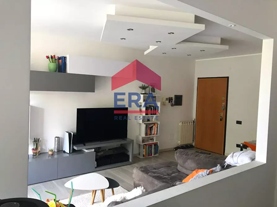 Immagine 21 di Appartamento in vendita  in Via Diego Valeri a Roma