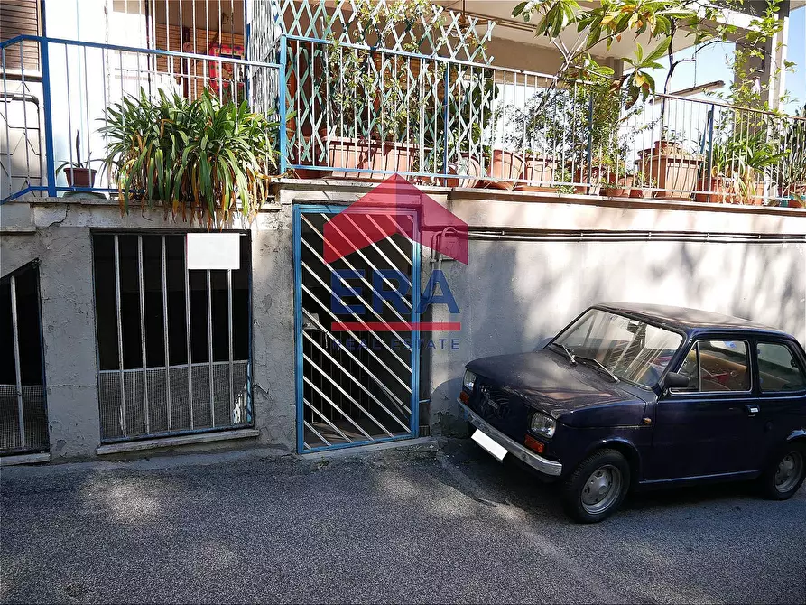 Immagine 1 di Appartamento in vendita  in Via Plotino a Roma