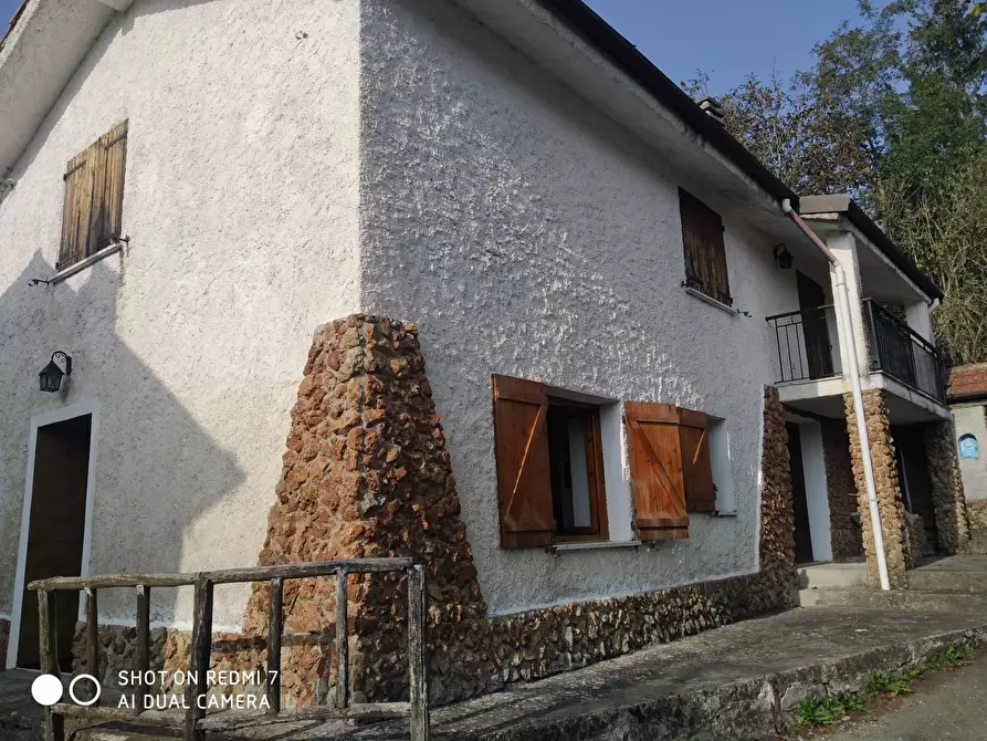 Immagine 3 di Casa indipendente in vendita  in Località Sardi a Pareto