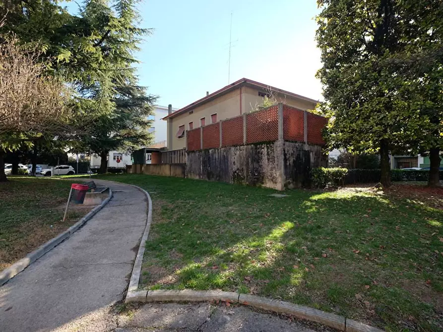 Immagine 7 di Casa indipendente in vendita  a Pordenone