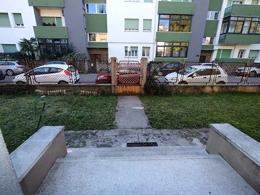 Immagine 10 di Casa indipendente in vendita  a Pordenone