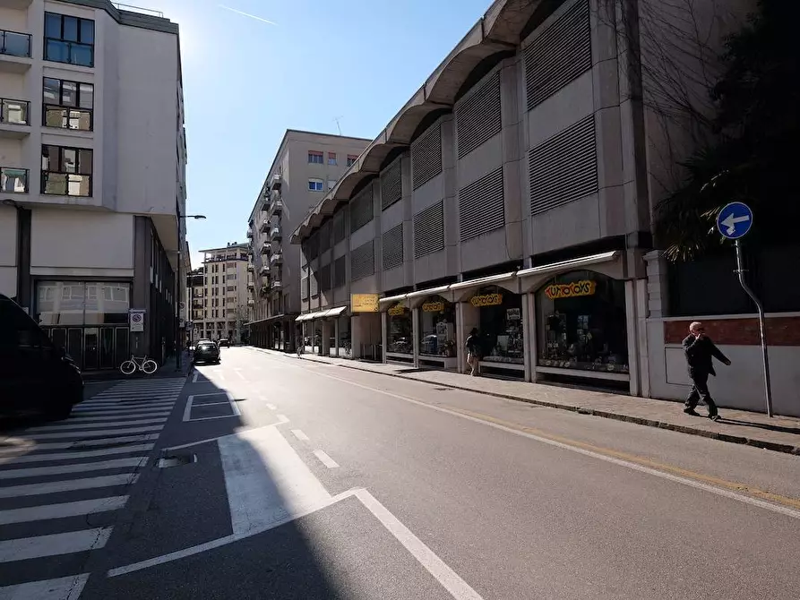 Immagine 3 di Appartamento in vendita  a Pordenone