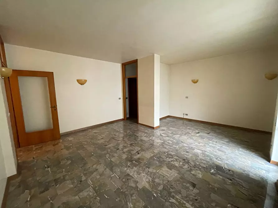 Immagine 4 di Ufficio in affitto  a Pordenone