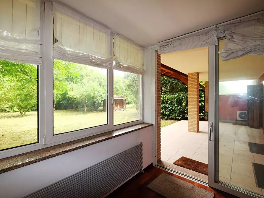 Immagine 12 di Villa in vendita  a Cordenons