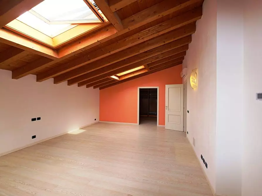 Immagine 29 di Villa in vendita  a Cordenons