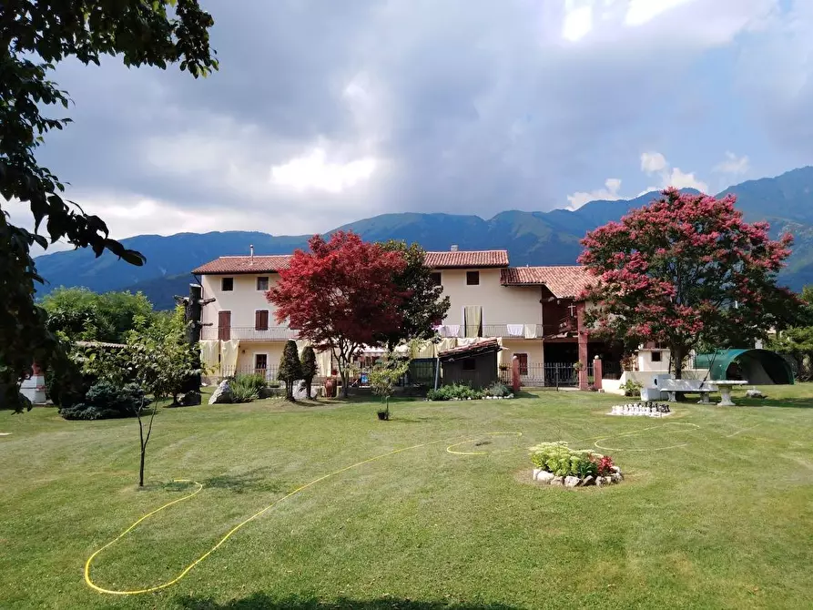 Immagine 1 di Casa indipendente in vendita  a Aviano