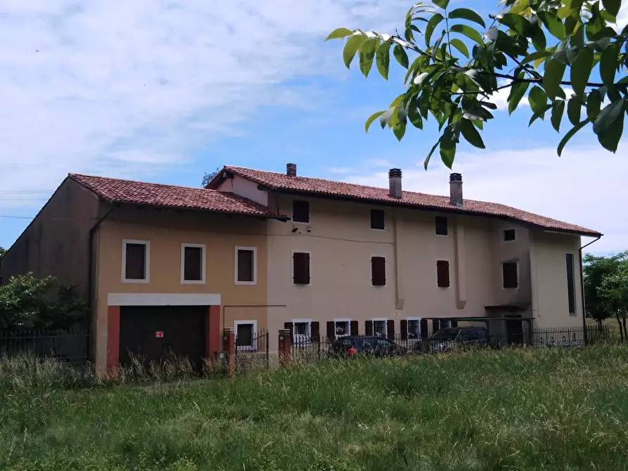 Immagine 3 di Casa indipendente in vendita  a Aviano