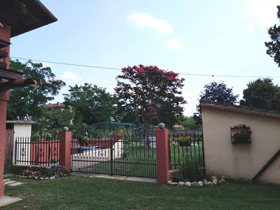 Immagine 10 di Casa indipendente in vendita  a Aviano