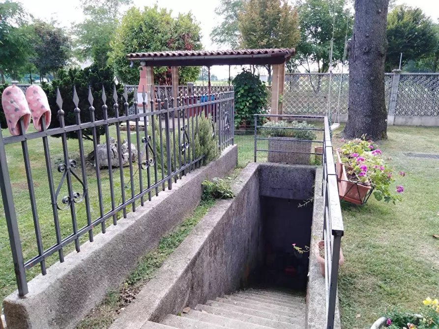 Immagine 8 di Casa indipendente in vendita  a Aviano