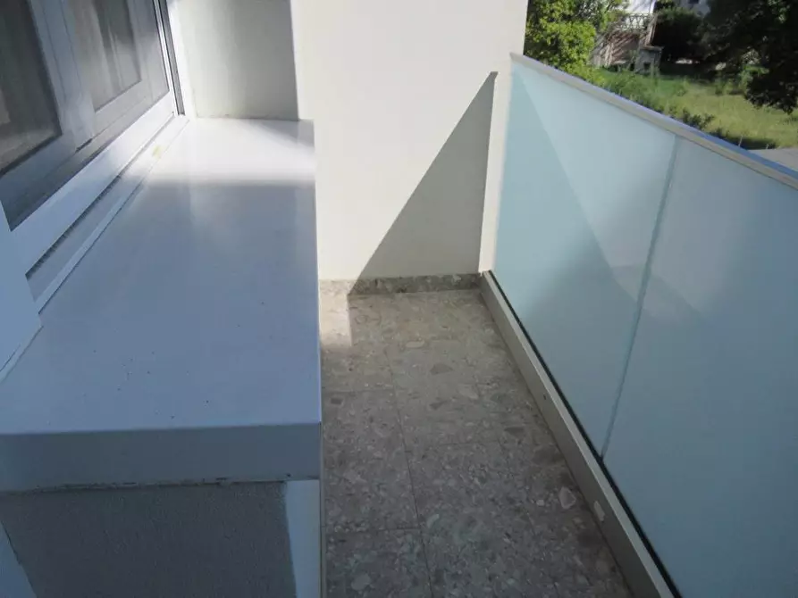 Immagine 6 di Appartamento in vendita  a Pordenone