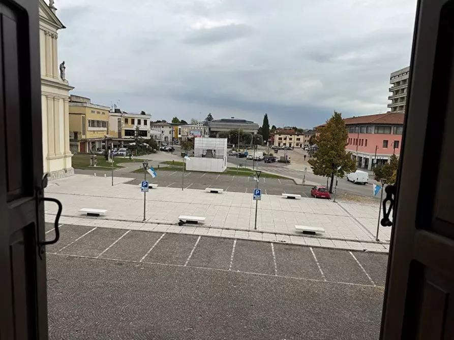 Immagine 14 di Ufficio in affitto  a Cordenons