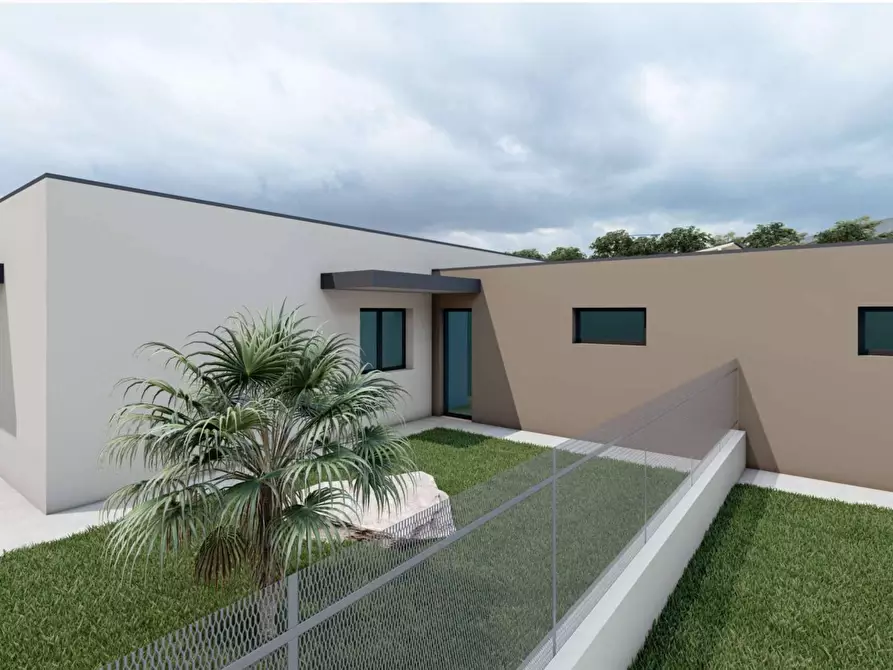 Immagine 13 di Villa in vendita  a Pordenone