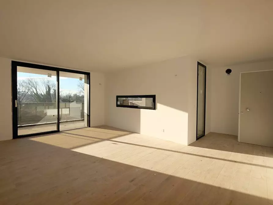 Immagine 6 di Appartamento in vendita  a Pordenone