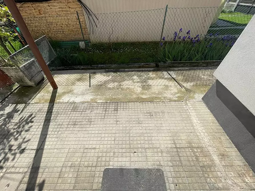 Immagine 9 di Negozio in affitto  a Cordenons