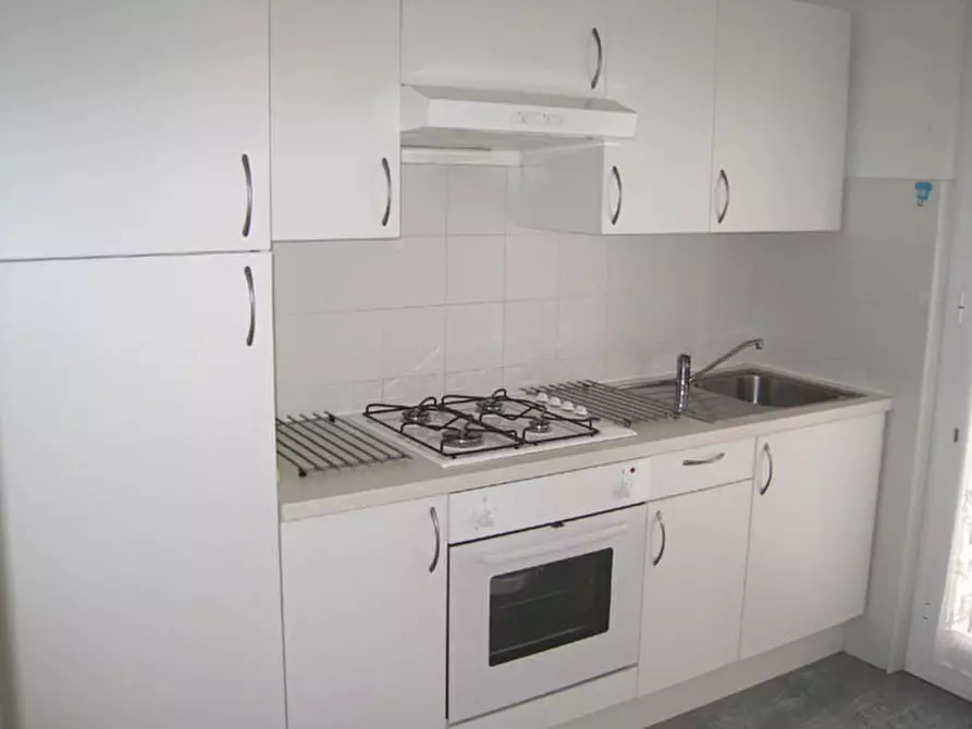 Immagine 12 di Appartamento in affitto  in Via Torino a Arenzano