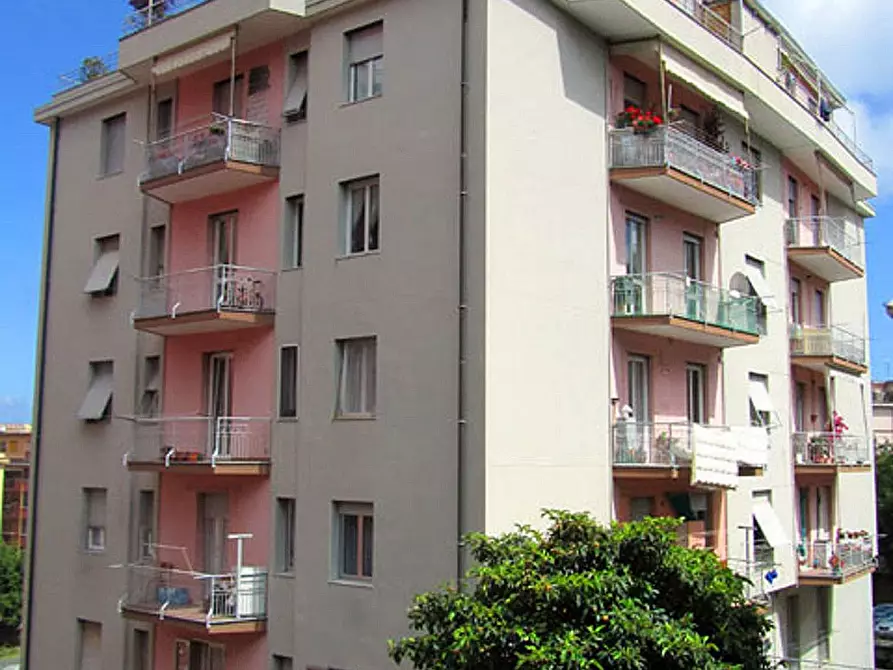 Immagine 1 di Appartamento in affitto  in Via Trento a Arenzano